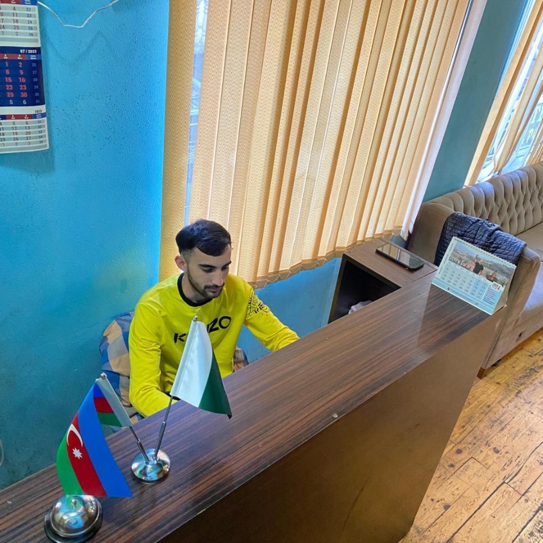 Shaan E Punjab Hostel Baku Exteriör bild